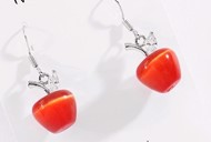 Øreringe - hængeøreringe med røde æbler